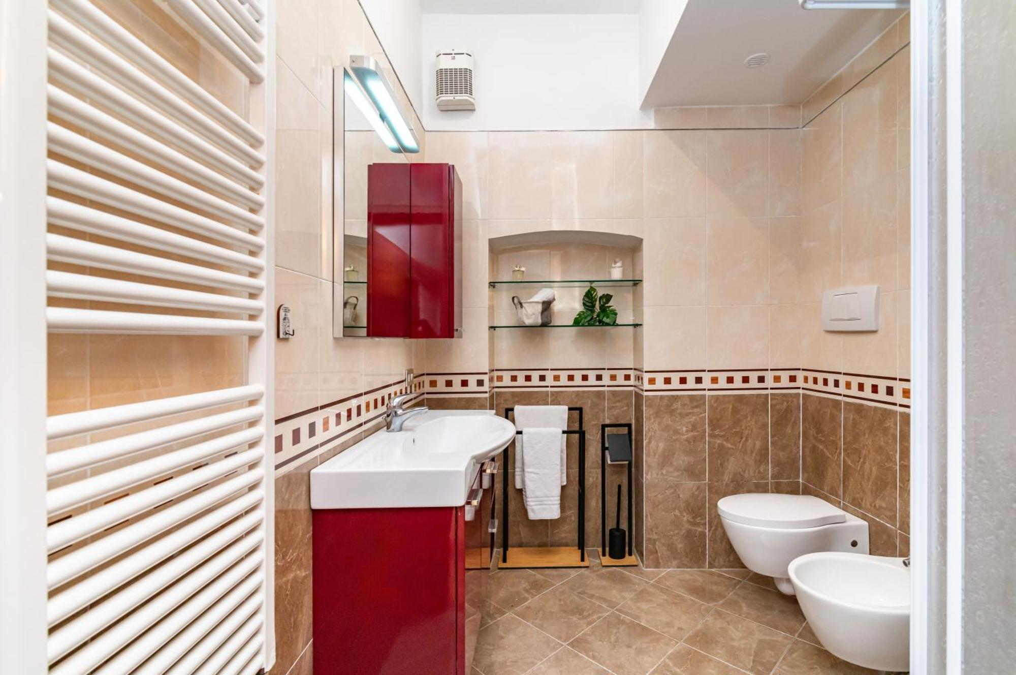 Into The Blu Apartment With Private Parking! Siena Exteriör bild